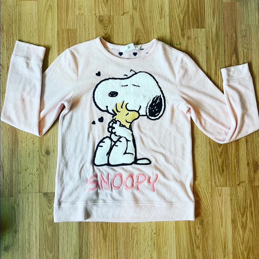 Brand new condition snoopy peanuts pj top.